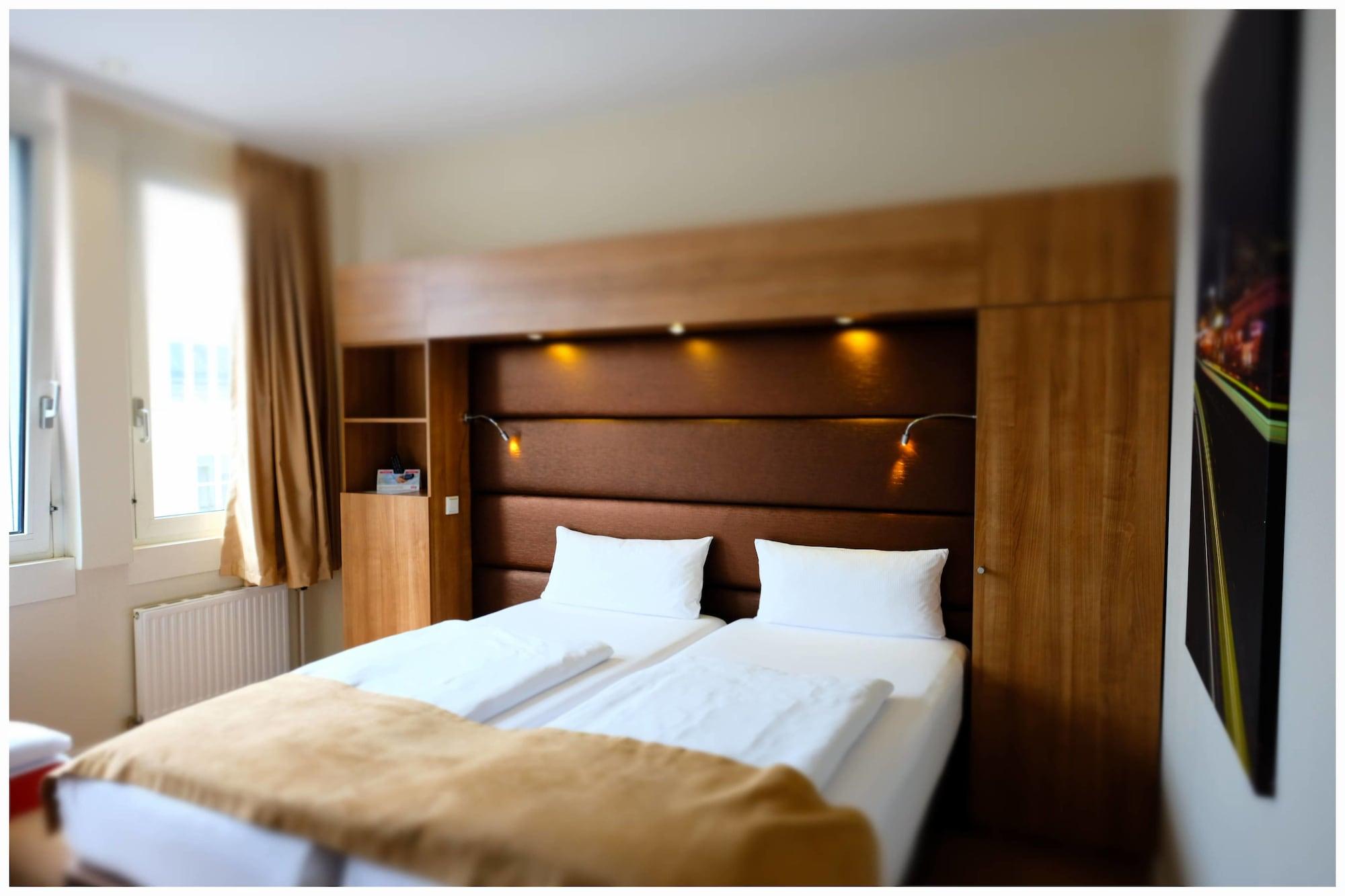 Motel Plus Berlin 3* Берлин